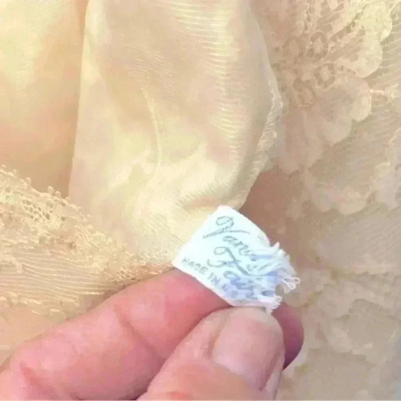 Vanity Fair Vintage Cream Slip Size 36 Small - Picture 5 of 5